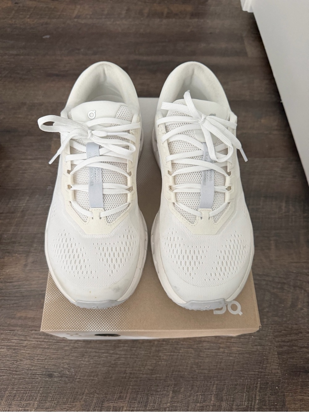 On Cloudrunner 3 Wide 2E Men's Size 9 White/Glacier Stability Running Shoes